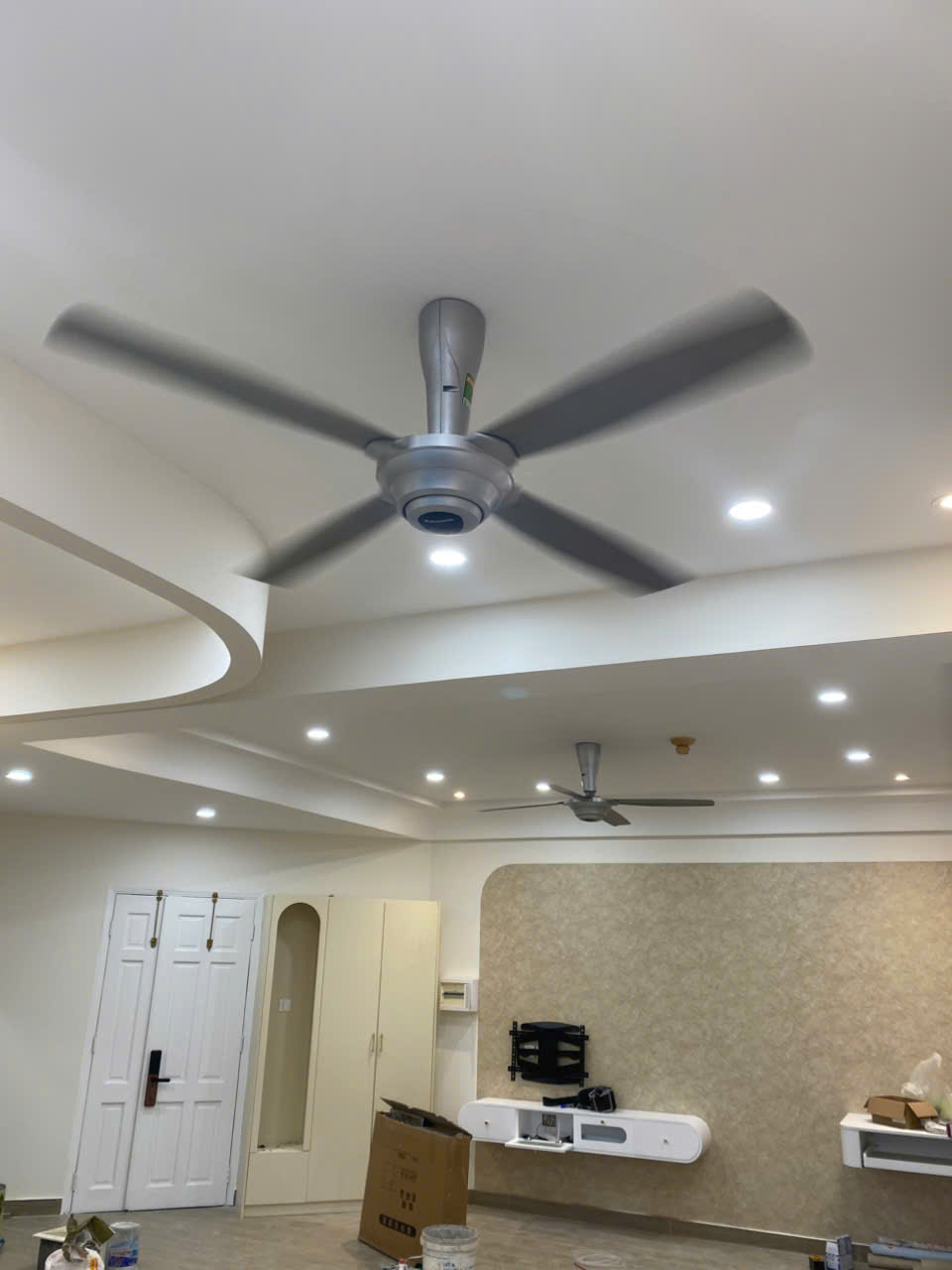 lắp đặt thay thiet bi đèn quạt